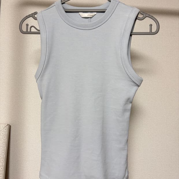 ZARA 슬리브리스