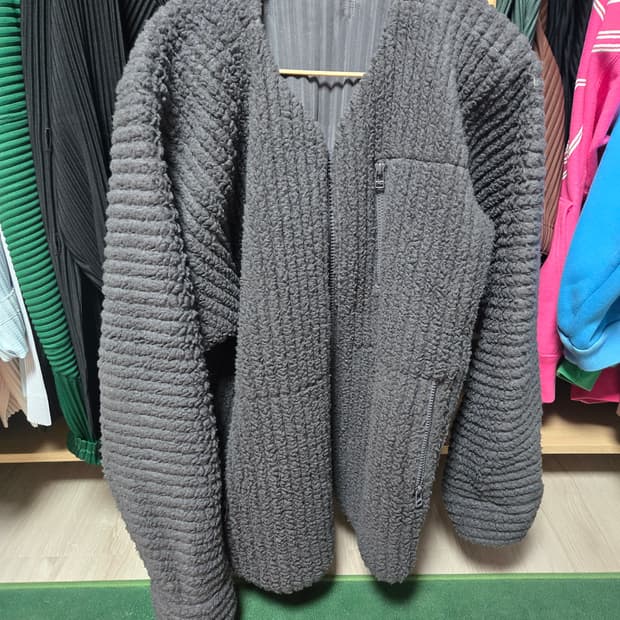 옴므플리세 후리스가디건