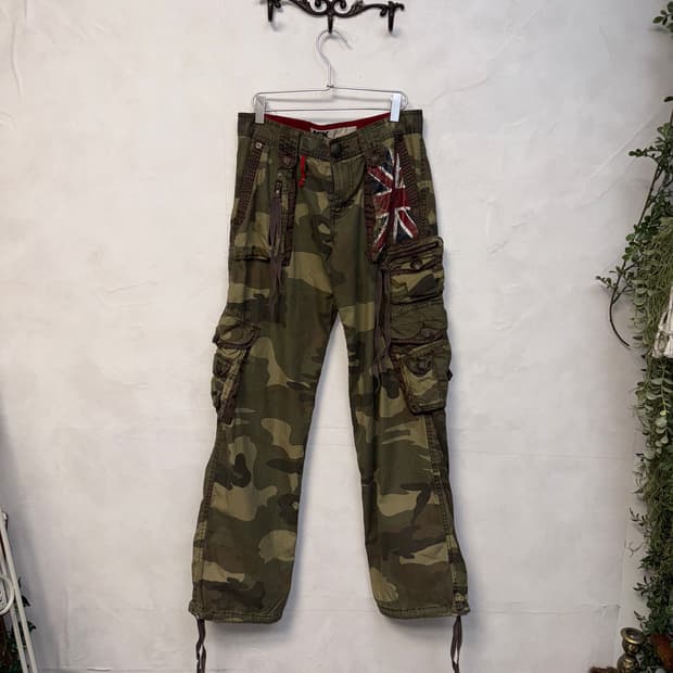 Khaki camouflage multi pocket cargo pt