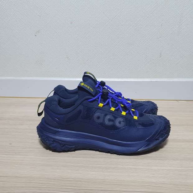 나이키 ACG 마운틴 플라이2 고어텍스 280