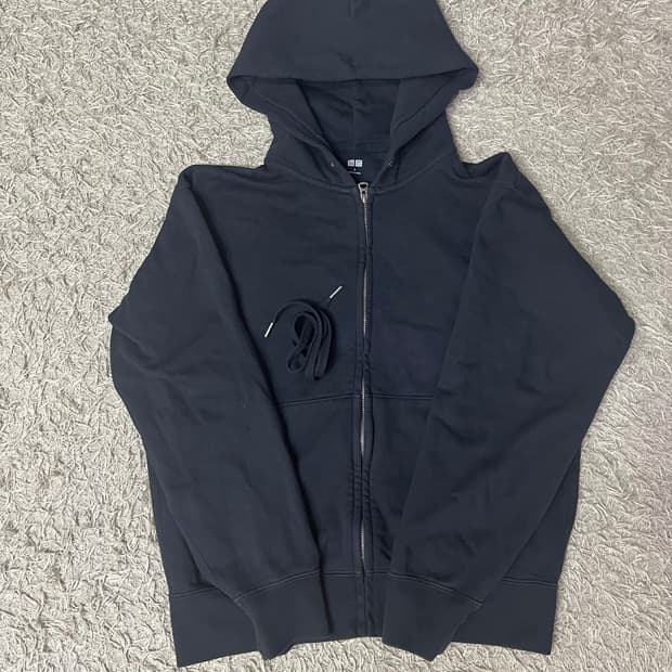 스파오 후드집업