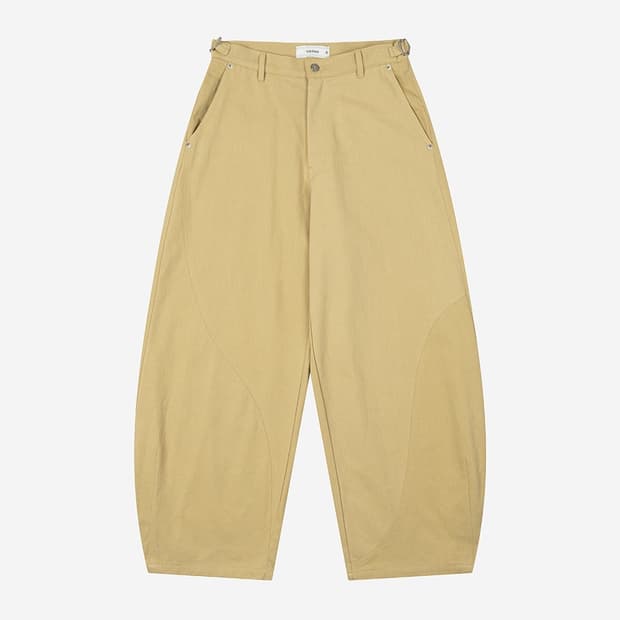 웨이비니스 - Oblique Curved Chino Pants 1