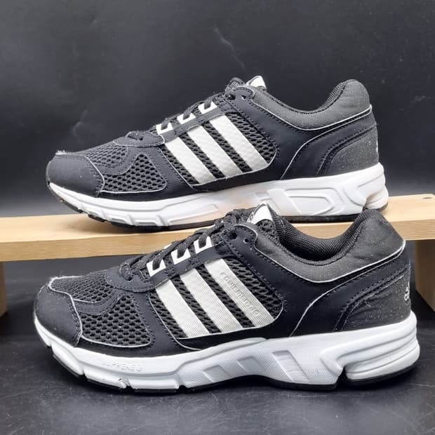 아디다스 이큅먼트10 운동화 245