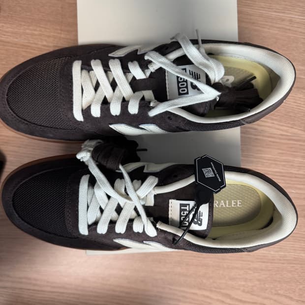 뉴발란스 오라리T500 275 33에 팔아요