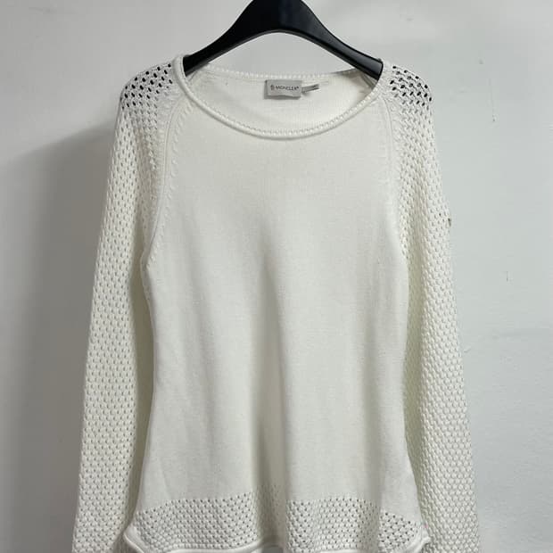 몽클레어 우먼스 화이트 라운드 니트 (on.412)  
