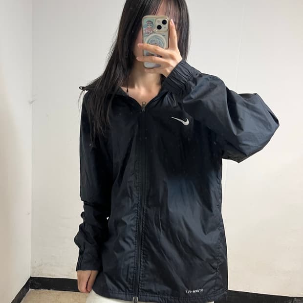 Nike Storm-FIT Windbreaker