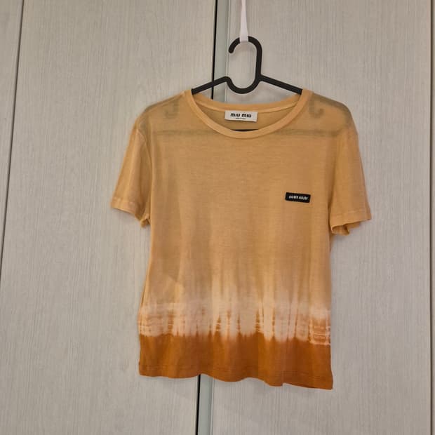 MIU MIU 티 정품