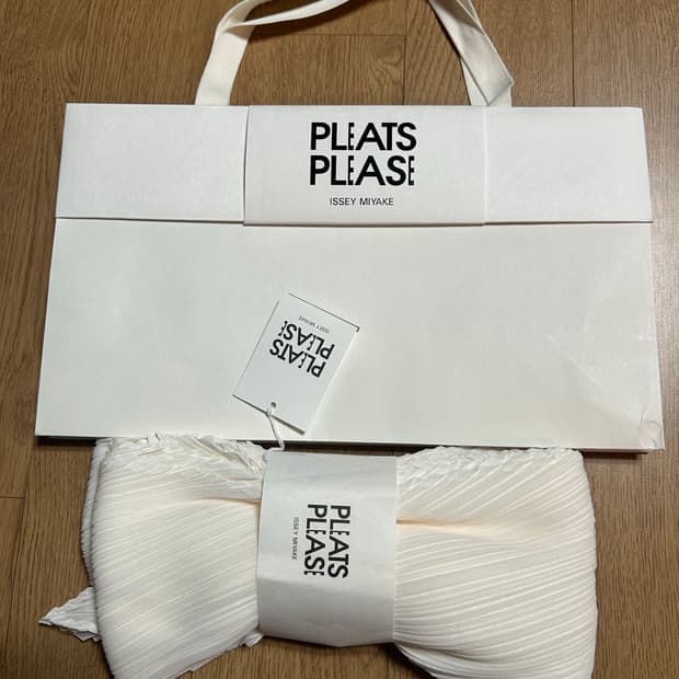 플리츠플리즈 스카프 화이트