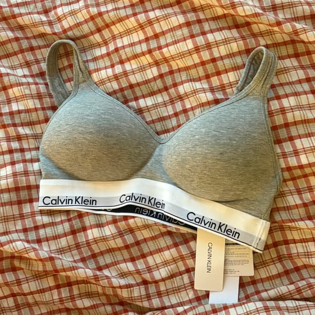 Calvin Klein 캘빈클라인 브라렛 그레이 새상품 제니브라렛
