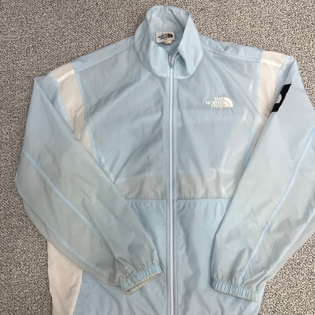 노스페이스 바람막이