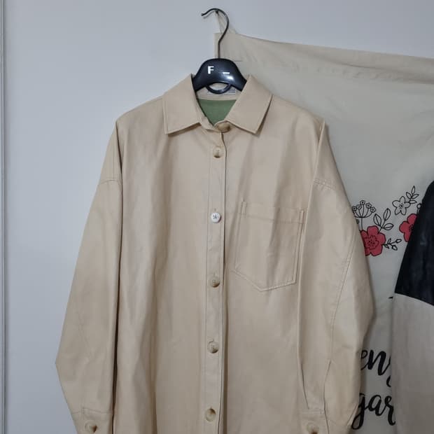 MNG 루즈핏 셔츠형 에코 가죽 자켓