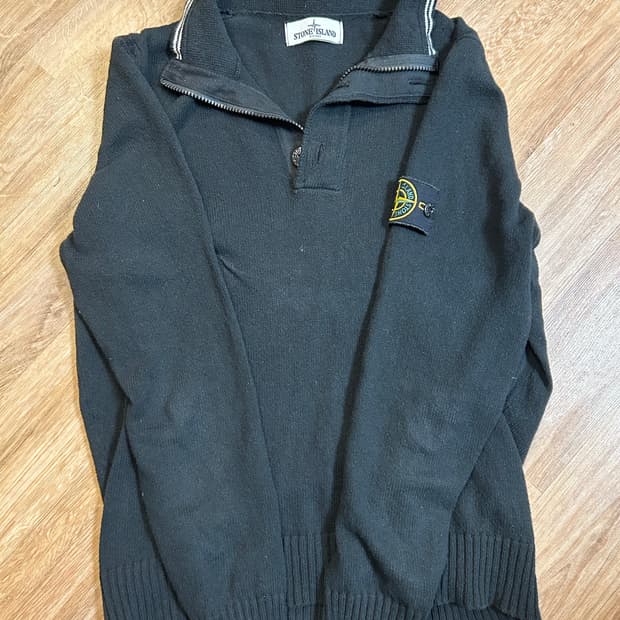 스톤아일랜드 긴팔 카라니트M