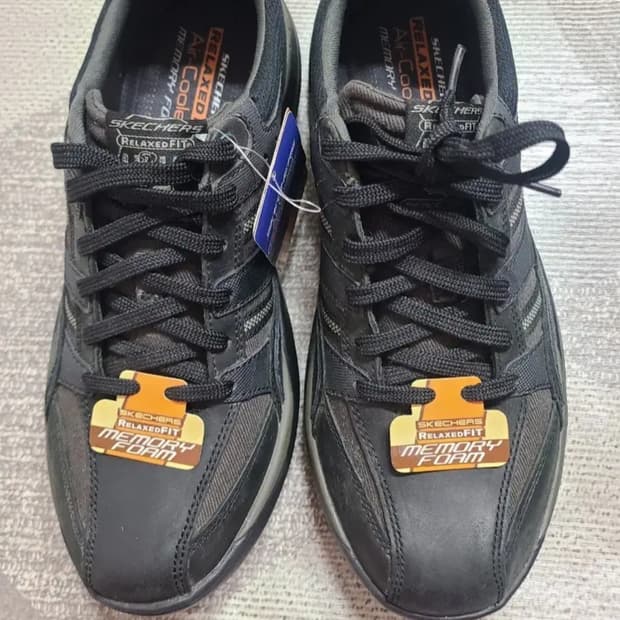 21](새거)스케쳐스 메모리폼 남성 운동화(270)