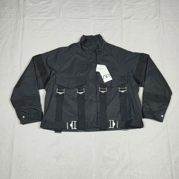 (새상품) [자라] 스트랩 버클 유틸리티 크롭 자켓 | A00145