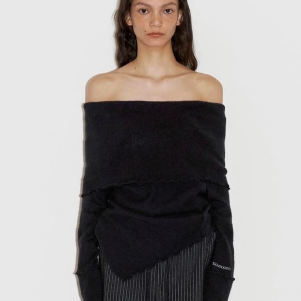 울 오프숄더 블랙