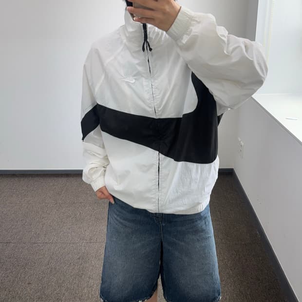 Nike 나이키 빅스우시 화이트 바람막이