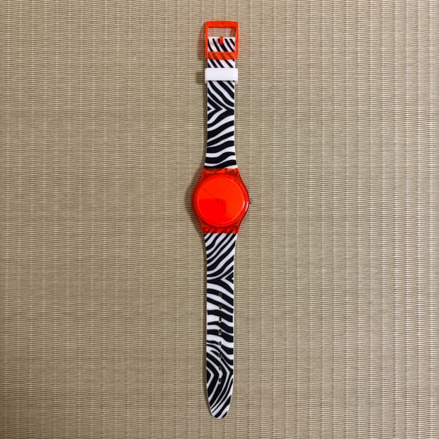 Swatch 트랜스루센트 지브라 워치