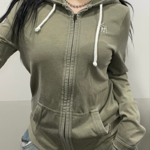 Abercrombie 아베크롬비 자수패치 워싱 카키 후드집업