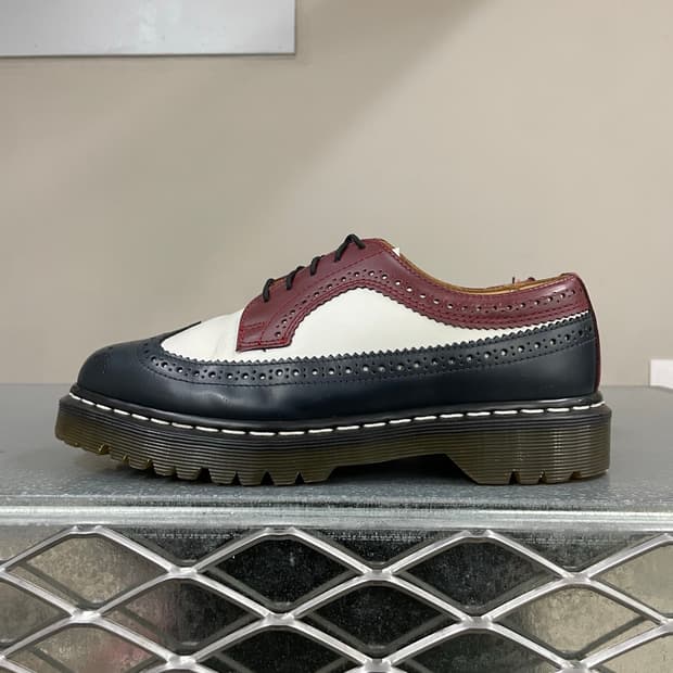 닥터마틴 5홀 윙팁 3989 브로그 슈즈  uk6