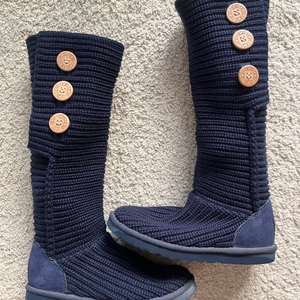 어그 니트 카디 부츠 네이비  (240)