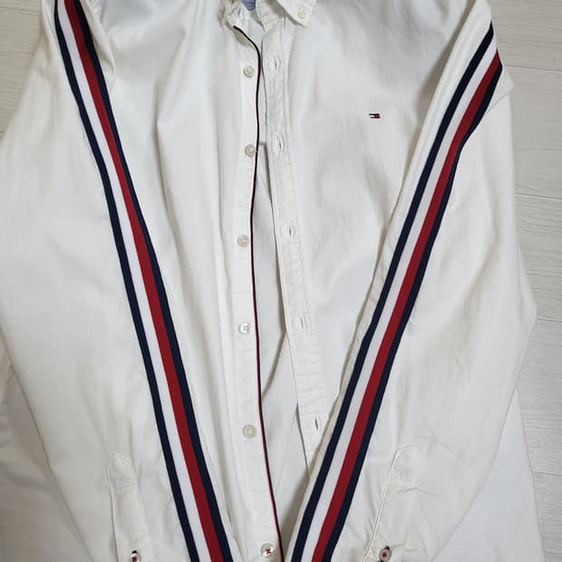 타미힐피거 흰색 셔츠 M 슬림핏