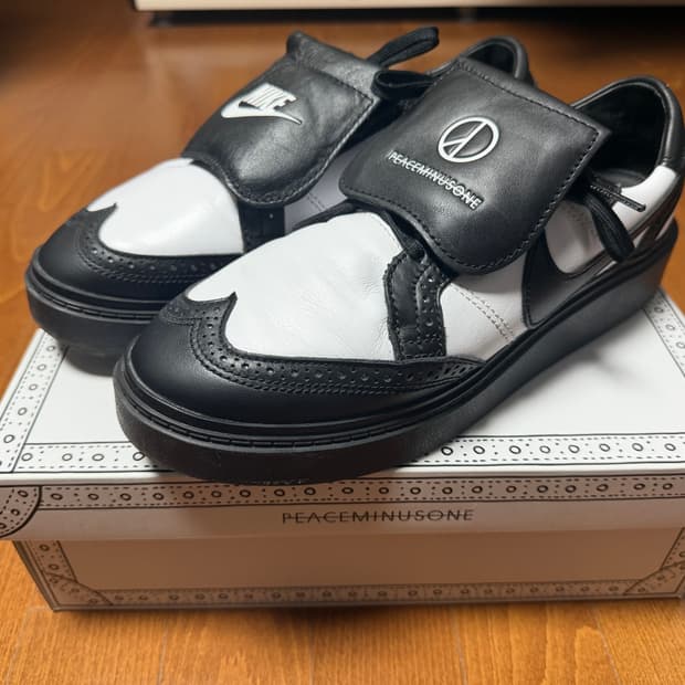 나이키X피스마이너스원 퀀도1 블랙 엔 화이트