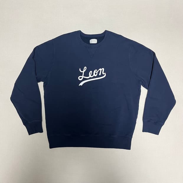 에임레온도르 23FW 레온 크루넥 맨투맨 네이비 에메레온도르