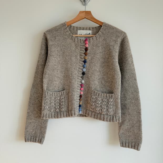 Pre owned 울 가디건