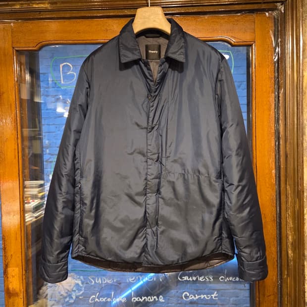 띠어리 패딩셔츠