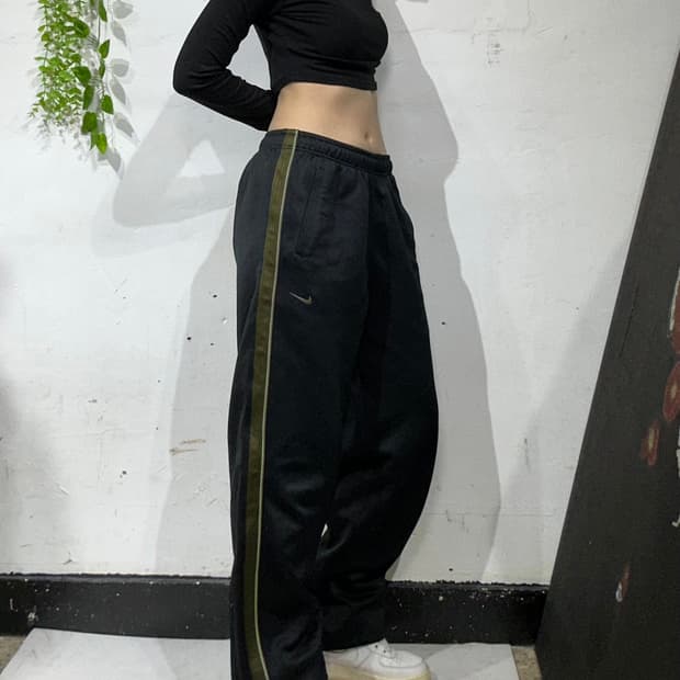 나이키 블랙 카키 사이드 라인 와이드 추리닝 바지 트레이닝 팬츠 L