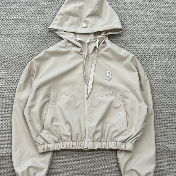 Mlb 크롭 바람막이 r4138