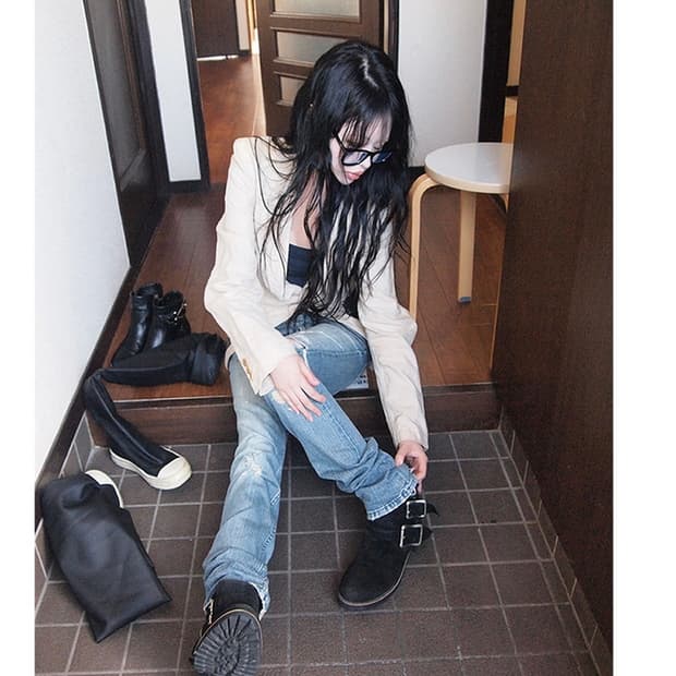 어태치먼트 초기 사치코 디스트로이드 데님팬츠