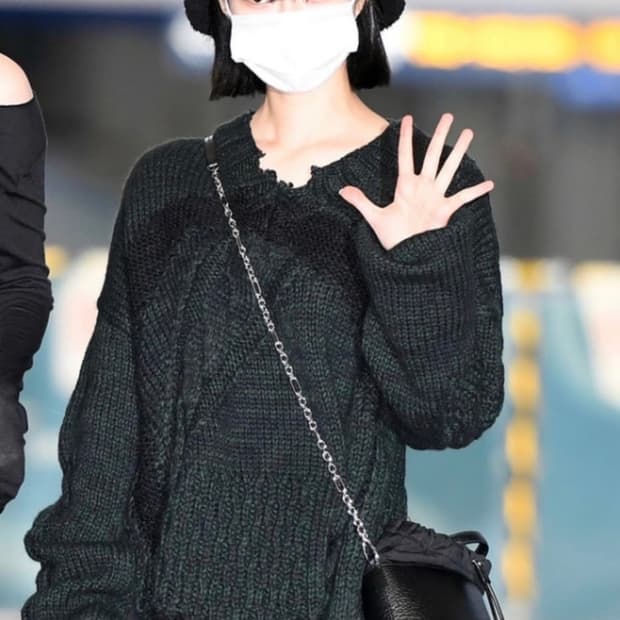 [M] mm6 비대칭 니트 그린 판매합니다