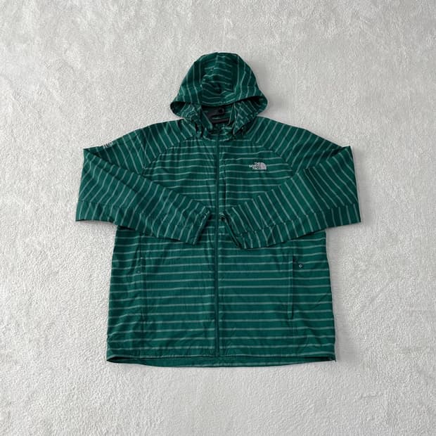 XL 노스페이스 경량 바람막이 105 스트라이프