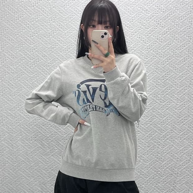 리바이스 올드스쿨 레트로 스트릿 키치로고 맨투맨 160 C10700