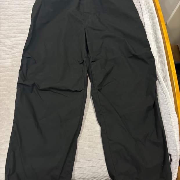 유니클로 와이드 파라슈트 팬츠