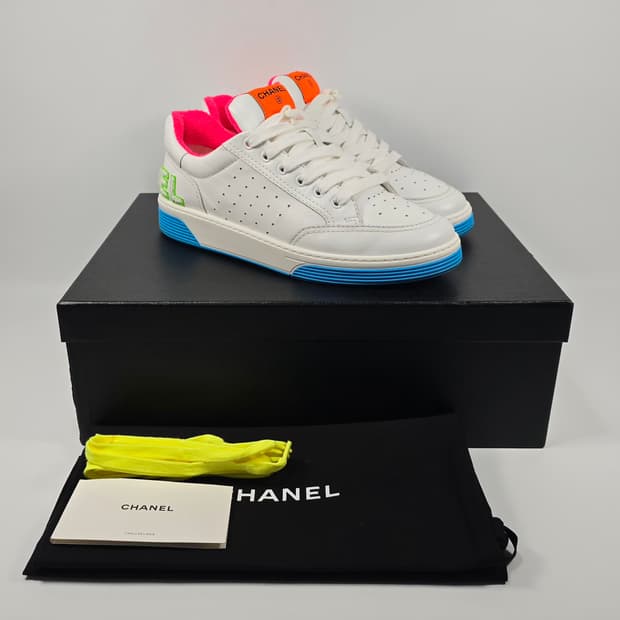 샤넬 네온 레터링 테니스 스니커즈 ( 270 )