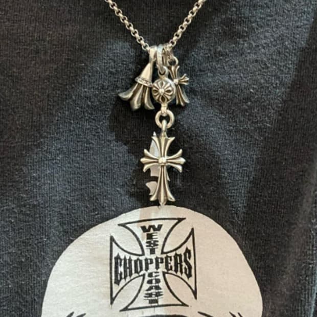 크롬하츠 크로스테일 참