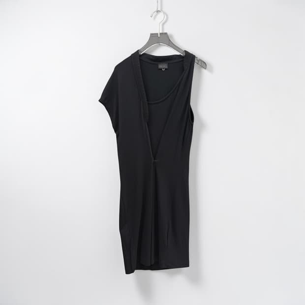 DIESEL asymmetric button detail sleevele