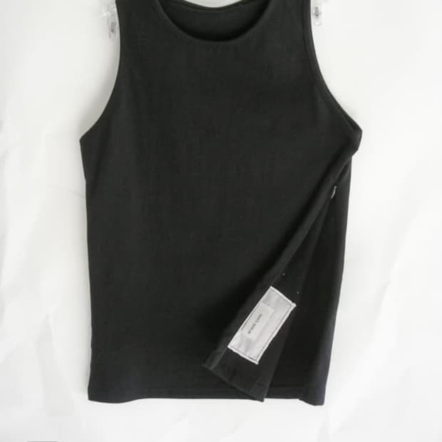 에옹쓰 Side Zipper Cotton Top 블랙