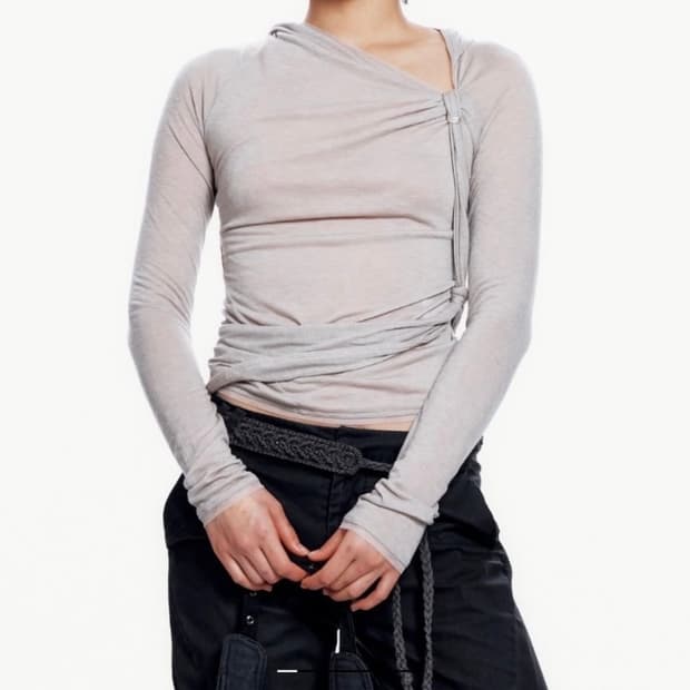HyeinSeo Hooded Knot L/S 1사이즈