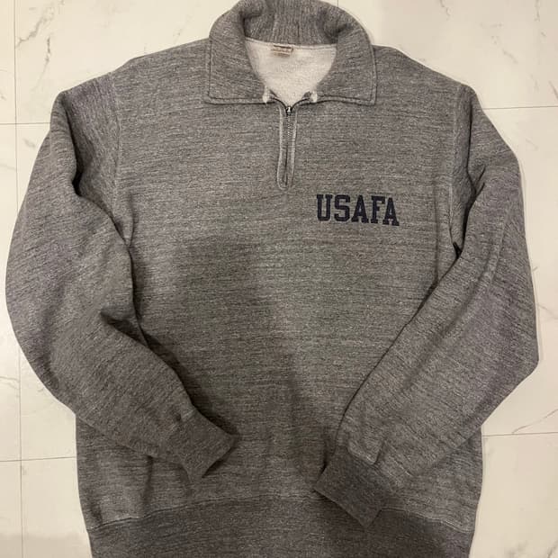 버즈릭슨 하프집업 스웻