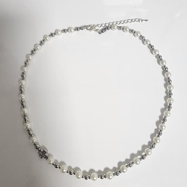 화이트 실버 십자가 목걸이