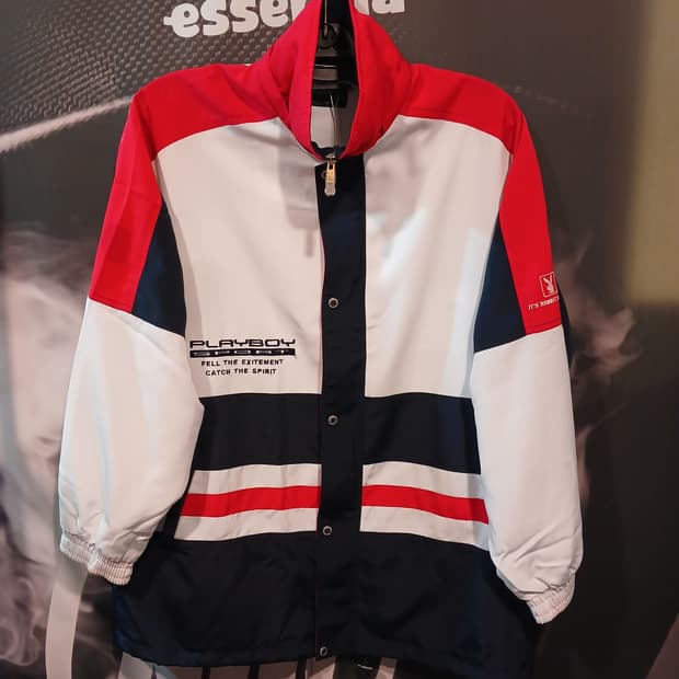 플레이보이 바람막이 자켓