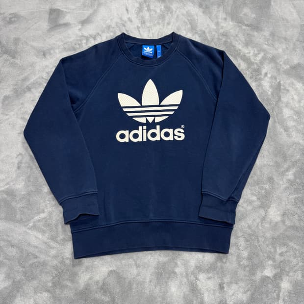 아디다스 맨투맨