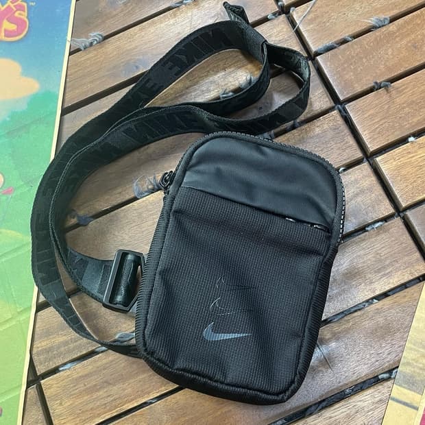 [F]NIKE 나이키 미니 에센셜 웨이스트 바디백