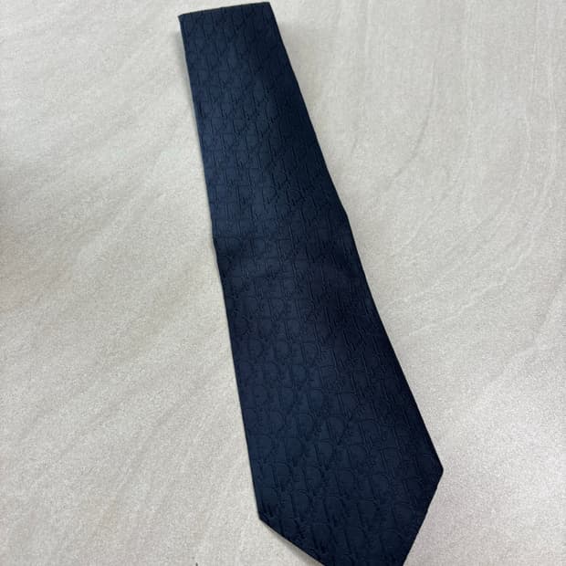 디올 오블리크 실크100 다크네이비 넥타이