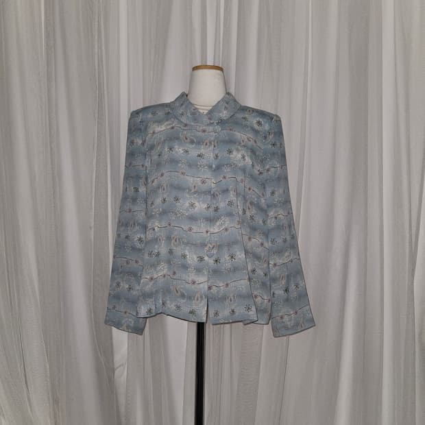 la plata 빈티지 물빛 플라워패턴 라운드카라 블라우스