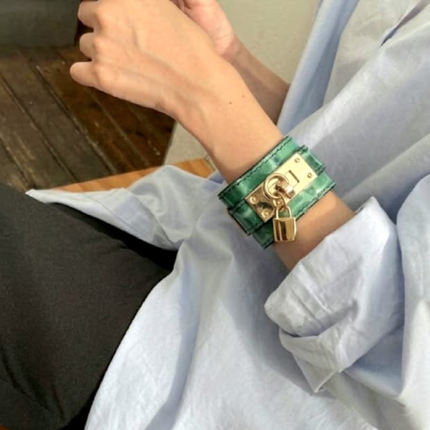 [Archive] THE HEE: Emerald Croco Bangle