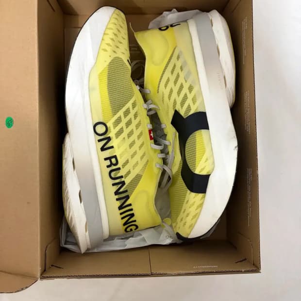 온 러닝 클라우드붐 스트라이크 260